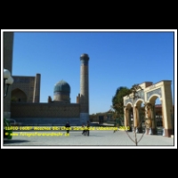 16910 16087 Moschee Bibi Chani Samarkand Usbekistan 2010.JPG
